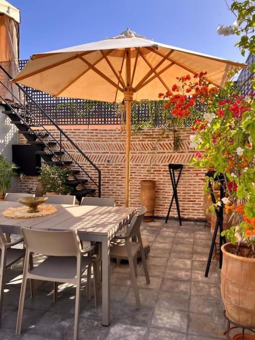Riad Miloud En Exclusivite 10 P Au Coeur De La Medina Марракеш Екстер'єр фото